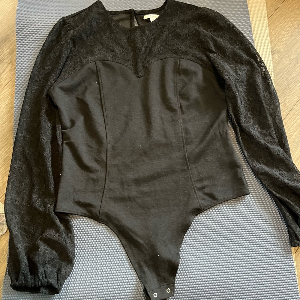 Women’s black and lace Bar lll bodysuit size L